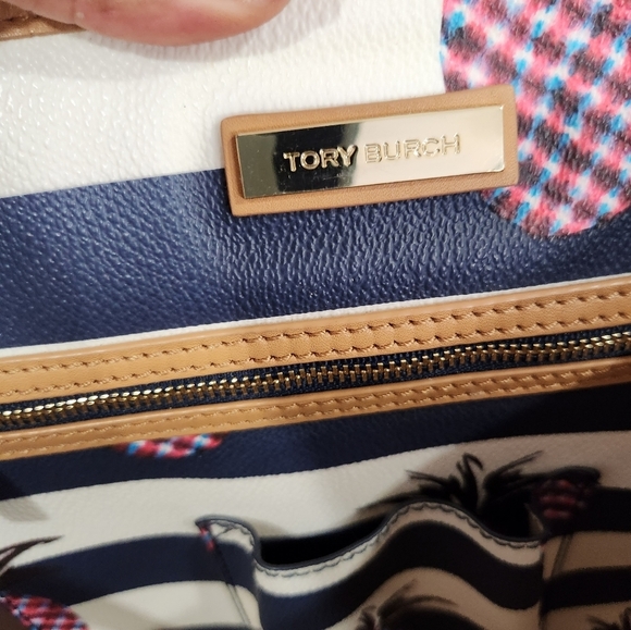 🔹️ Tory Burch 🔹️kerrington pinepple large tote bag with COA✨️💙 - Picture 9 of 14